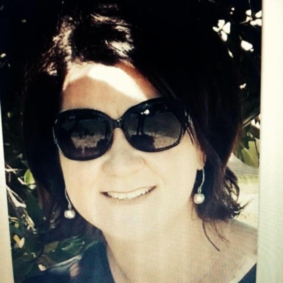 Meet your Posher, Tanya - Picture 1 of 1